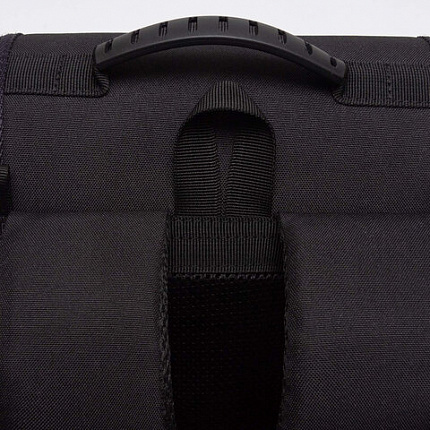 Ранец GRIZZLY анатомическая спинка, с мешком для обуви, для мальчиков, "SNEAKER", черный, 33х25х13 см, RAm-585-8/1