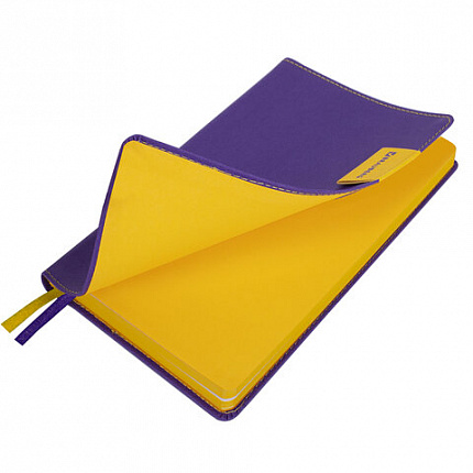 Ежедневник недатированный А5 (138х213 мм), BRAUBERG "AIM", под кожу, 136 л., фиолетовый, 113424