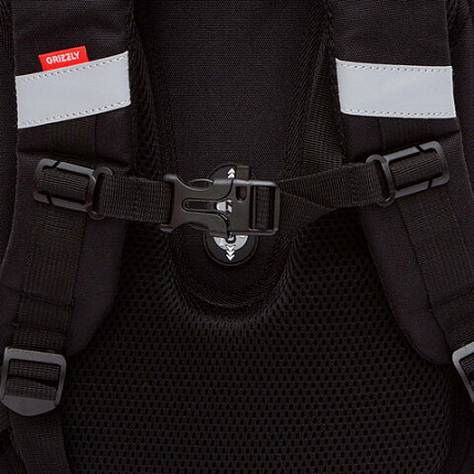 Ранец GRIZZLY анатомическая спинка, c брелоком, для девочек, "HEARTS", чёрный 36х28х20 см, RAz-586-5/1