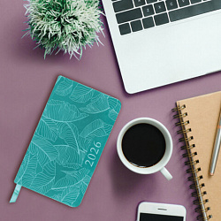 Еженедельник датированный 2026 МАЛЫЙ ФОРМАТ 95х155 мм, А6, BRAUBERG "Foliage", под кожу, бирюза, 117197