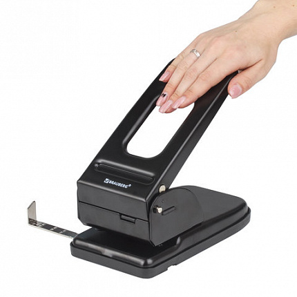 Дырокол металлический МОЩНЫЙ BRAUBERG "Heavy duty", до 60 л., черный, 226868