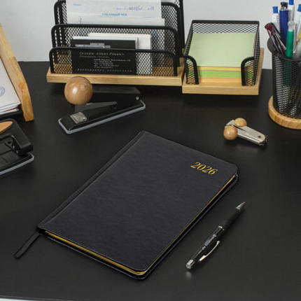 Еженедельник датированный 2026, А5, 145х215 мм, BRAUBERG "Iguana", под кожу, черный, 117171