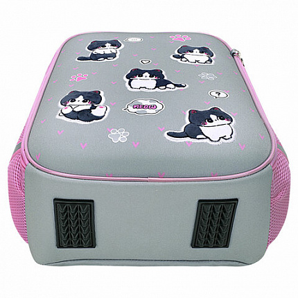 Ранец BRAUBERG LIGHT, 1 отделение, с брелком, "Cat patches", плюшевые нашивки, 36х26х13 см, 272030