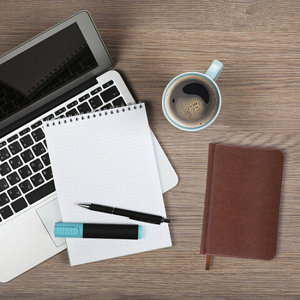 Ежедневник недатированный МАЛЫЙ ФОРМАТ А6 (100х150 мм) BRAUBERG "Iguana", кожзам, 160 л., темно-коричневый, 125105