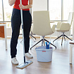 Швабра с отжимом и ведром 10 л, КОМПЛЕКТ с ЧЕРЕНКОМ, салфетки, перчатки, СпидМини VILEDA PROFESSIONAL, 161099