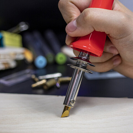 Набор для выжигания и пайки BRAUBERG, 6 насадок + нож для резки пластика, красный, 150621