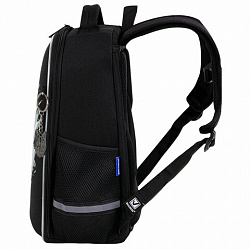 Ранец BRAUBERG LIGHT, 1 отделение, с брелоком, "Серый волк", 36х26х13 см, 273111