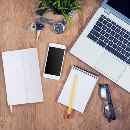 Ежедневник датированный 2026, А5, 138x213 мм, BRAUBERG "Towny", под кожу, клапан, белый, 117042