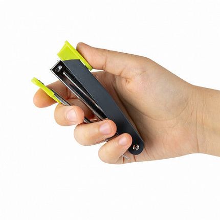 Степлер №10 металлический BRAUBERG "UNIVERSAL GT", до 16 листов, с антистеплером, зеленый, 272752