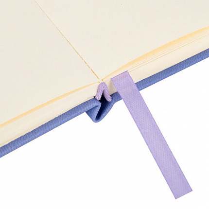 Скетчбук, слоновая кость 140 г/м2 90х140 мм, 80 л., КОЖЗАМ, резинка, BRAUBERG ART CLASSIC, пастель сиреневый, 116875