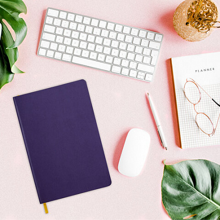 Блокнот А5 (148x218 мм), BRAUBERG "Metropolis Mix", под кожу, 80 л., в точку, сиреневый, 113315