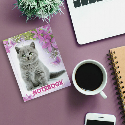 Блокнот МАЛЫЙ ФОРМАТ 110х147 мм, А6, 80 л., твердый, клетка, выборочный лак, BRAUBERG, "Котята", 122192