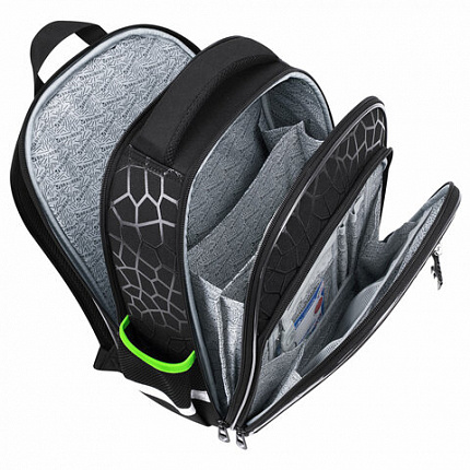 Ранец BRAUBERG QUADRO, 3 отделения, с брелком, "Tyrannosaur", СВЕТЯЩИЙСЯ, 37х28х18 см, 272021