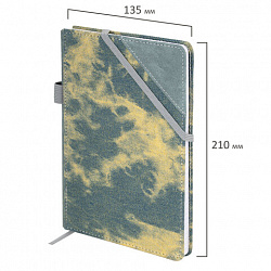 Блокнот А5 135x210 мм BRAUBERG "Denim", ткань/экокожа, резинка, держатель, 80 л., клетка, синий, 117139