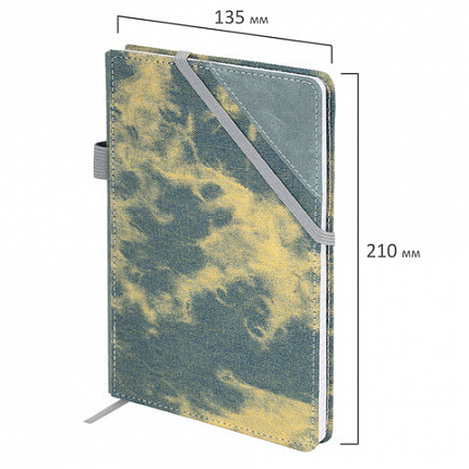 Блокнот А5 135x210мм BRAUBERG Denim, ткань/экокожа, резинка, держатель, 80л клетка, синий, 117139