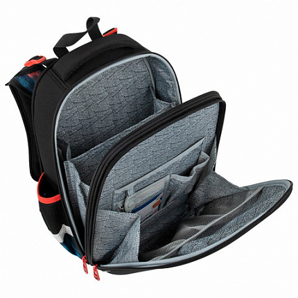 Ранец BRAUBERG PREMIUM, 2 отделения, с брелоком, "Foggy car", 3D-панель, 38х29х16 см, 273103