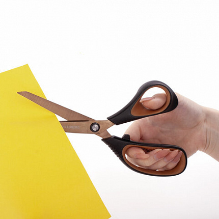 Ножницы BRAUBERG "Heavy Duty", 210 мм, суперпрочные, титановое покрытие, 2-х сторонняя заточка, 236790