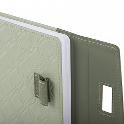 Ежедневник недатированный А5 145х215 мм, BRAUBERG "Stitch", под кожу, магнит, 160 л., оливковый, 116588