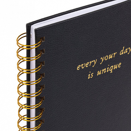 Бизнес-тетрадь на гребне А5 148х216 мм, BRAUBERG "Calipso" под кожу, резинка, клетка, 80 л., черная, 116252