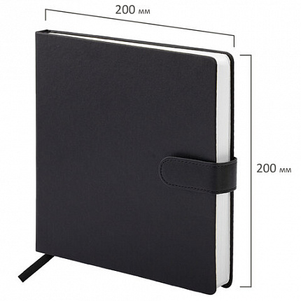 Скетчбук, белая бумага 140 г/м2 200х200 мм, 80 л., КОЖЗАМ, застежка, BRAUBERG ART CLASSIC, черный, 116463