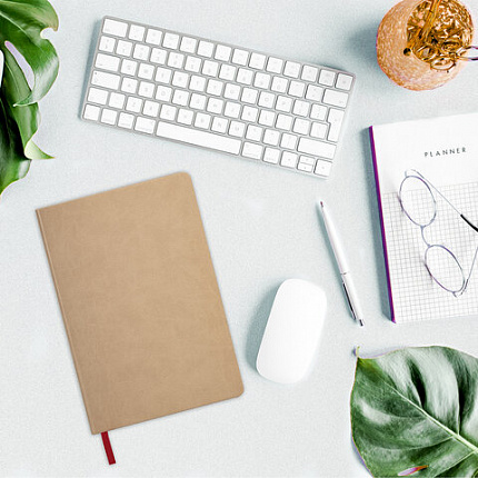 Блокнот А5 (148x218 мм), BRAUBERG "Metropolis Mix", под кожу, 80 л., в точку, бежевый, 113317