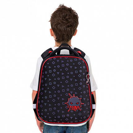 Ранец BRAUBERG LUMINOUS, 2 отделения, с брелком, "Danger", СВЕТЯЩИЙСЯ РИСУНОК, 38х29х16 см, 272069