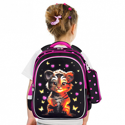 Рюкзак BRAUBERG KIDS MIND с пеналом в комплекте, 2 отделения, "Tiger Cub", 40х28х18 см, 273175