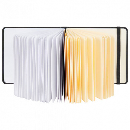 Скетчбук, слоновая кость+белая 140 г/м2, 120х120 мм, 80 л., КОЖЗАМ, резинка, BRAUBERG ART CLASSIC, черный, 116872