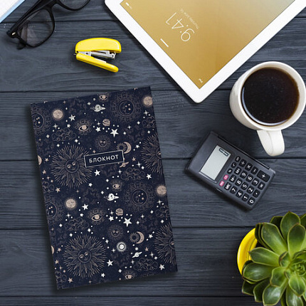 Блокнот (135х206 мм) А5 STAFF, 80 л., твердый, тиснение фольгой, "Blue sky", 111612