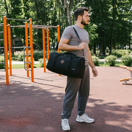 Сумка спортивная HEIKKI MOVE RENOWNED (ХЕЙКИ), отделение для обуви, черная, 28x51x26 см, 273909