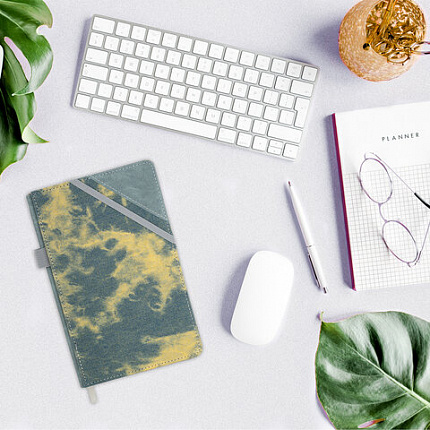 Блокнот А5 135x210мм BRAUBERG Denim, ткань/экокожа, резинка, держатель, 80л клетка, синий, 117139