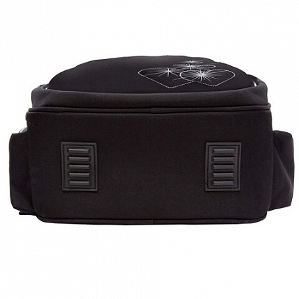 Ранец GRIZZLY анатомическая спинка, c брелоком, для девочек, "HEARTS", чёрный 36х28х20 см, RAz-586-5/1