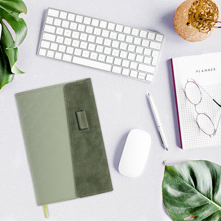 Ежедневник недатированный А5 145х215 мм, BRAUBERG "Stitch", под кожу, магнит, 160 л., оливковый, 116588