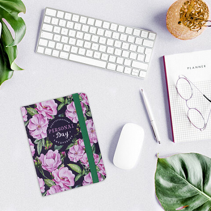 Ежедневник недатированный с резинкой, МАЛЫЙ ФОРМАТ А6 (109х148 мм), BRAUBERG, 128 л., "Розы", 114572