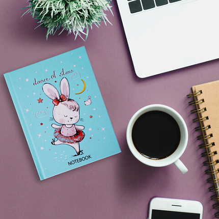 Блокнот МАЛЫЙ ФОРМАТ (110х147 мм), А6, 80 л., твёрдый, клетка, выборочный лак, BRAUBERG KIDS, "Зайка", 114449