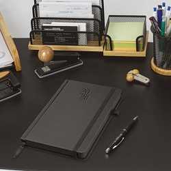 Ежедневник датированный 2026, А5, 138х213 мм, BRAUBERG "Plain", под кожу, резинка, держатель для ручки, черный, 117505