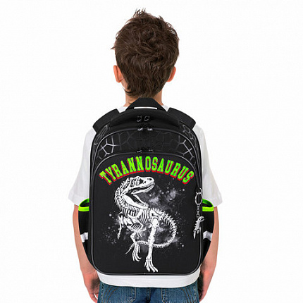 Ранец BRAUBERG QUADRO, 3 отделения, с брелком, "Tyrannosaur", СВЕТЯЩИЙСЯ, 37х28х18 см, 272021
