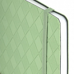 Блокнот А5 138x213 мм, BRAUBERG "Tissage", под кожу, 80 л., резинка, клетка, оливковый, 116602