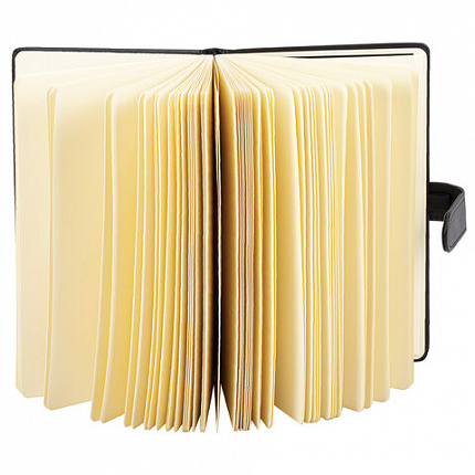 Скетчбук, слоновая кость 140 г/м2 130х210 мм, 80 л., КОЖЗАМ, застежка, BRAUBERG ART CLASSIC, черный, 116460