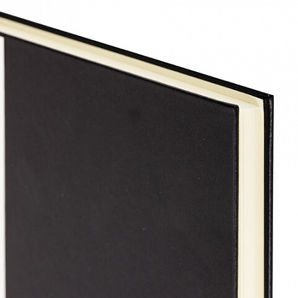 Скетчбук, слоновая кость 140 г/м2 200х200 мм, 80 л., КОЖЗАМ, гребень, BRAUBERG ART CLASSIC, черный, 116476