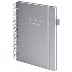 Бизнес-тетрадь на гребне А5 148х216 мм, BRAUBERG "Calipso" под кожу, резинка, клетка, 80 л., серая, 116253