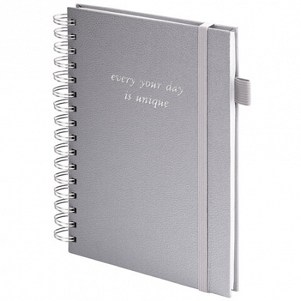 Бизнес-тетрадь на гребне А5 148х216 мм, BRAUBERG "Calipso" под кожу, резинка, клетка, 80 л., серая, 116253