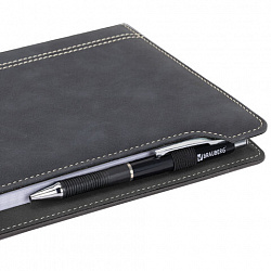 Блокнот А5 165x218 мм, BRAUBERG "Perfect", под кожу софт-тач, держатель для ручки, 80 листов, клетка, черный, 116614