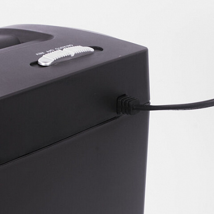 Уничтожитель (шредер) BRAUBERG S8-S, 2 уровень секретности, полоски 6 мм, 8 листов, корзина 15 литров, 531088