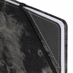 Блокнот А5 135x210 мм BRAUBERG "Denim", ткань/экокожа, резинка, держатель, 80 л., клетка, черный, 117140