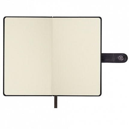 Скетчбук, слоновая кость 140 г/м2 130х210 мм, 80 л., КОЖЗАМ, застежка, BRAUBERG ART CLASSIC, черный, 116460
