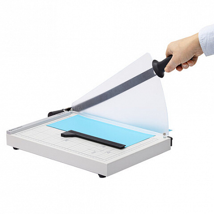 Резак сабельный BRAUBERG KATANA TSM-412, А4, на 12 л., длина реза 340 мм, металлическое основание, защитный экран, 532985