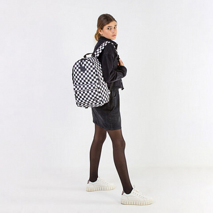 Рюкзак BRAUBERG POSITIVE универсальный, карман-антивор, "Black and White", 42х28х14 см, 270777